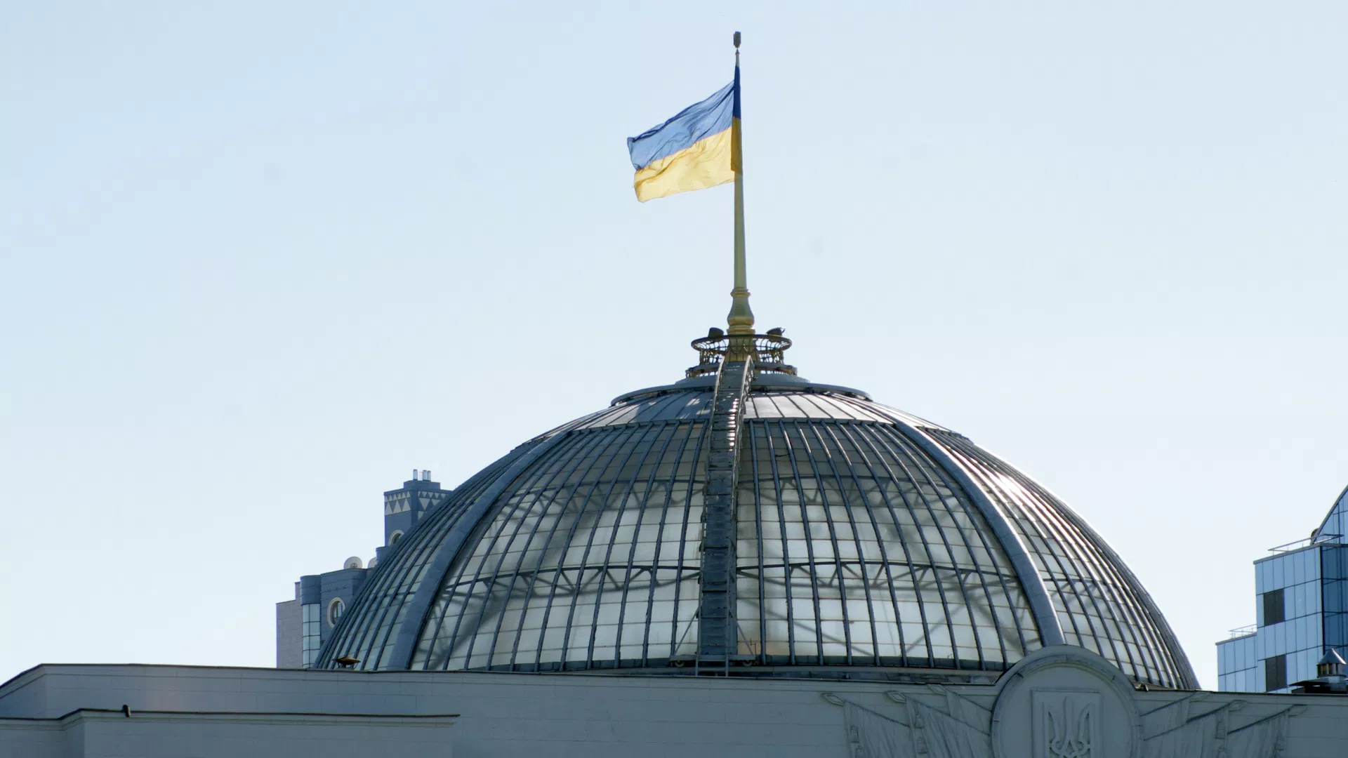 Украина впервые за век остановила выплавку стали, сообщила Мендель