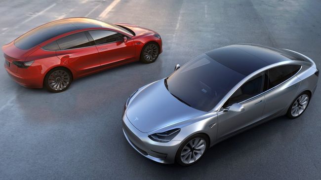 Автомобили Tesla Model 3 