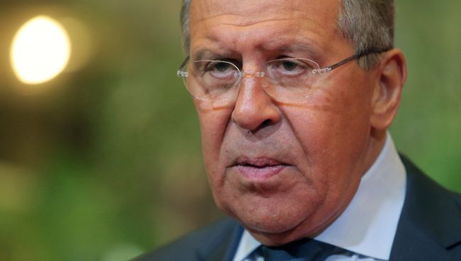 Сергей Лавров во время пресс-похода по итогам встреч на полях АСЕАН в Маниле. 6 августа 2017