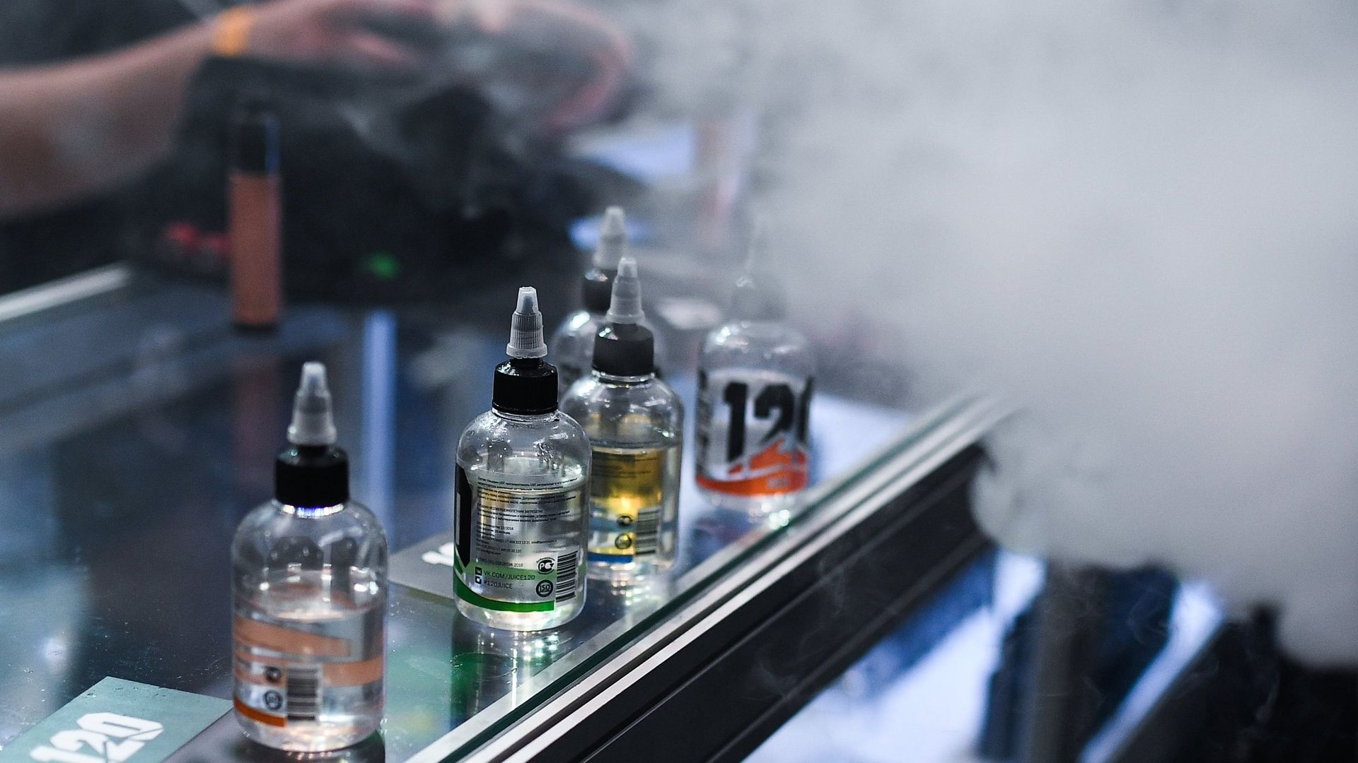 Выставка Global vape - 2017 Выставка Global vape - 2017 - РИА Новости, 1920, 28.01.2025
