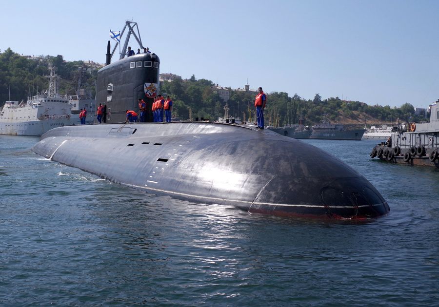 Военнослужащие новой дизельной подводной лодки «Краснодар» прибыли в Севастополь. 9 августа 2017 Военнослужащие новой дизельной подводной лодки «Краснодар» прибыли в Севастополь. 9 августа 2017