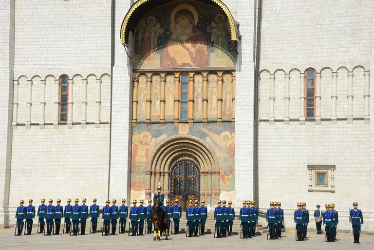 Военнослужащие Президентского полка во время развода конного караула, в рамках подготовки к фестивалю Спасская башня Военнослужащие Президентского полка во время развода конного караула, в рамках подготовки к фестивалю Спасская башня
