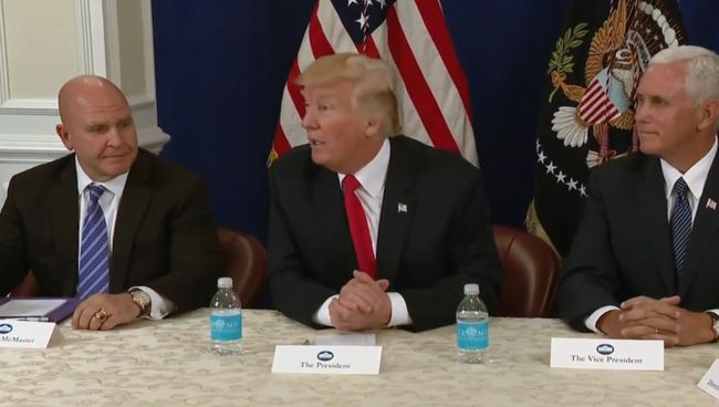 Сэкономим много денег - Трамп о высылке 755 американских дипломатов из РФ Сэкономим много денег - Трамп о высылке 755 американских дипломатов из РФ