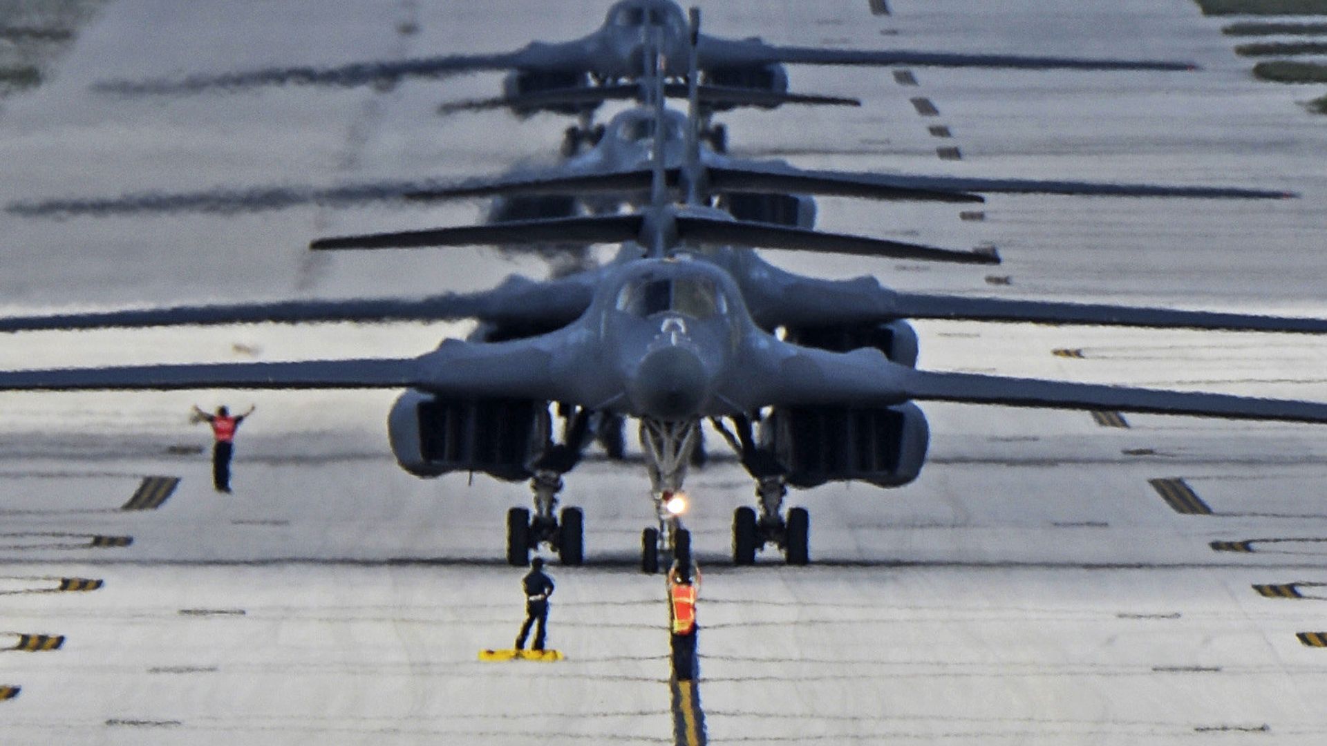 Бомбардировщики B-1B Lancer на авиабазе Андресон на Гуаме Бомбардировщики B-1B Lancer на авиабазе Андресон на Гуаме - РИА Новости, 1920, 22.03.2020