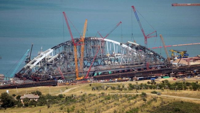 Строительство железнодорожной части Керченского моста в Крыму. 30 июня 2017 Строительство железнодорожной части Керченского моста в Крыму. 30 июня 2017