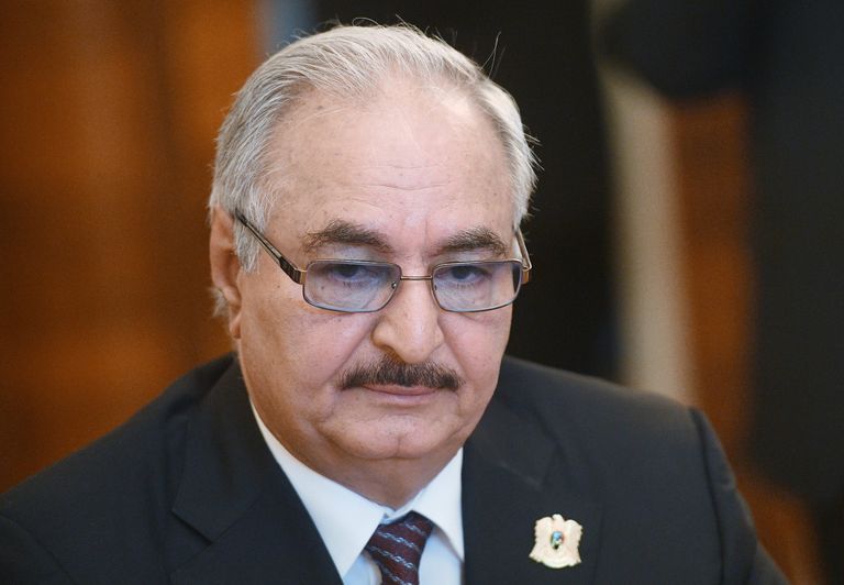Командующий Ливийской национальной армией Халифа Хафтар во время встречи с Сергеем Лавровым. 14 августа 2017 Командующий Ливийской национальной армией Халифа Хафтар во время встречи с Сергеем Лавровым. 14 августа 2017
