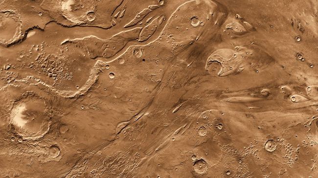 Снимок поверхности Марса с зонда Mars Odyssey. Архивное фото Снимок поверхности Марса с зонда Mars Odyssey. Архивное фото