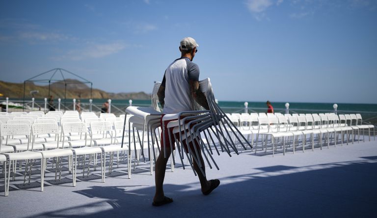 Подготовка к 15-му международному музыкальному фестивалю Koktebel Jazz Party Подготовка к 15-му международному музыкальному фестивалю Koktebel Jazz Party