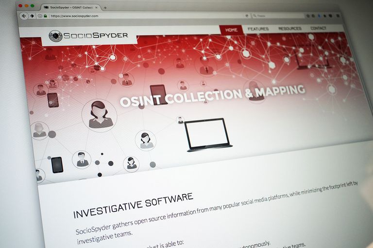 Программа SocioSpyder, позволяющая собирать информацию из социальных сетей Facebook, Twitter, YouTube и Google+ Программа SocioSpyder, позволяющая собирать информацию из социальных сетей Facebook, Twitter, YouTube и Google+