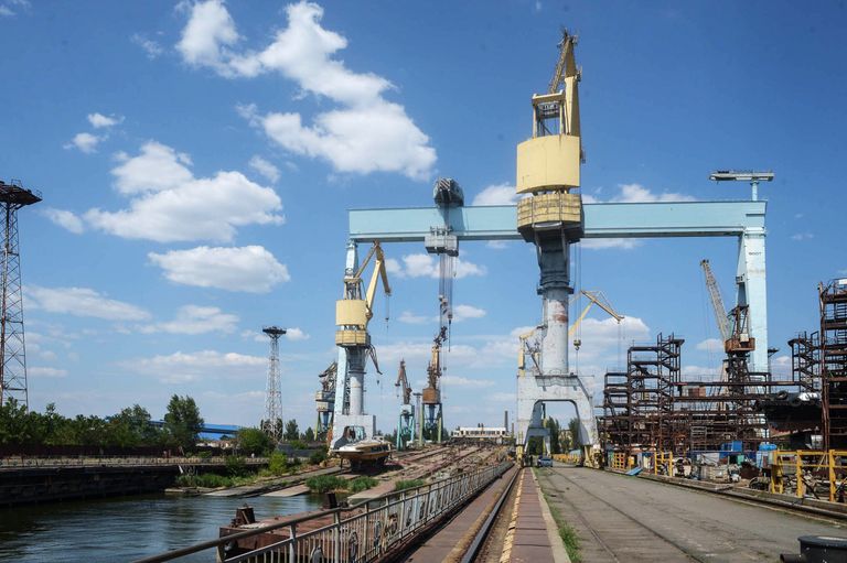 Черноморский судостроительный завод в Николаеве Черноморский судостроительный завод в Николаеве