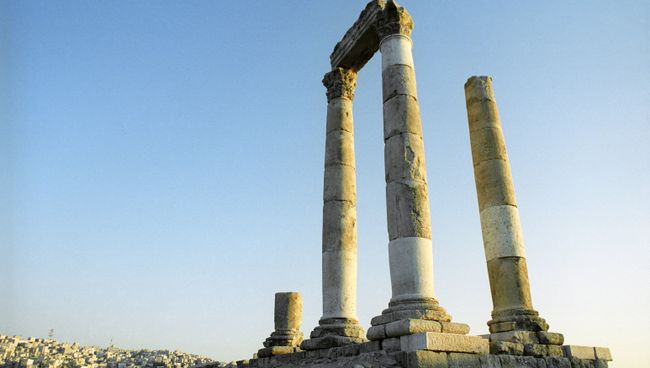 Иордания, руины храма Иордания, руины храма