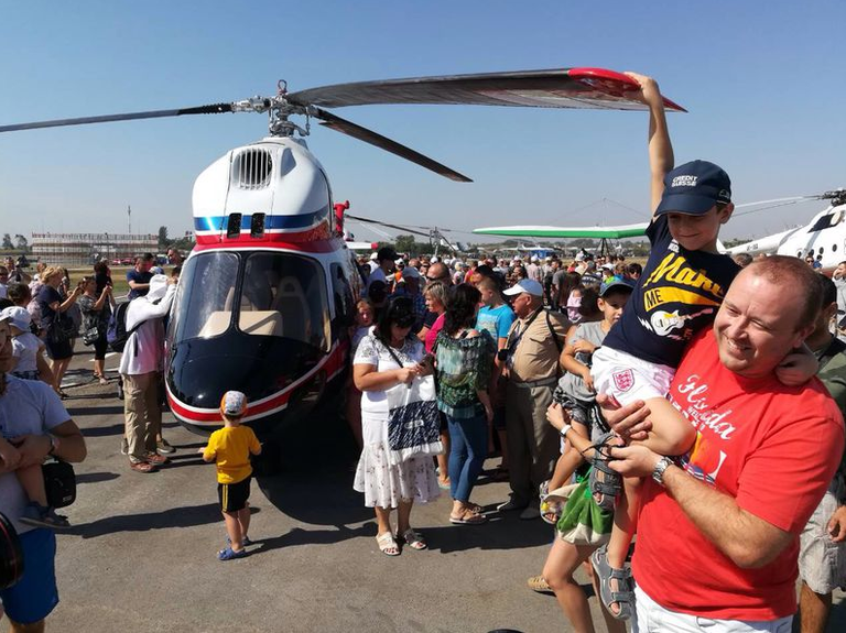 Презентация первого украинского вертолета Надежда компании Мотор Сич. 19 августа 2017 Презентация первого украинского вертолета Надежда компании Мотор Сич. 19 августа 2017