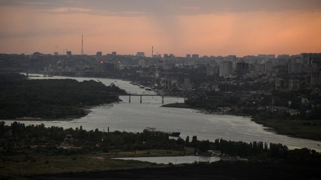 Вид на реку Дон и город Ростов-на-Дону Вид на реку Дон и город Ростов-на-Дону