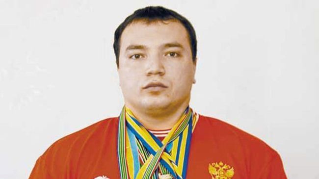 Чемпион мира по пауэрлифтингу Андрей Драчев