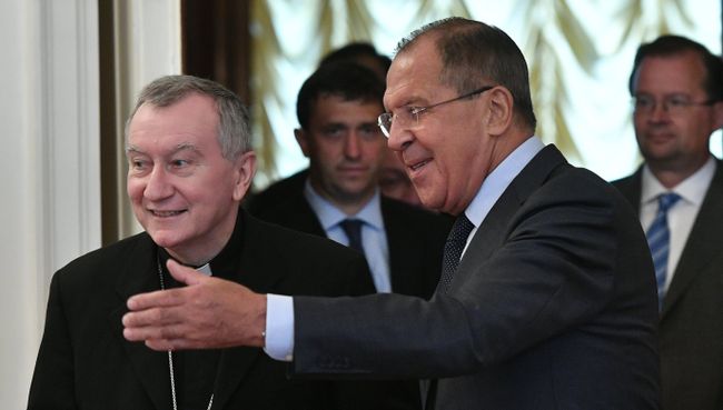 Сергей Лавров и государственный секретарь Ватикана Пьетро Паролин во время встречи в Москве. 22 августа 2017 Сергей Лавров и государственный секретарь Ватикана Пьетро Паролин во время встречи в Москве. 22 августа 2017