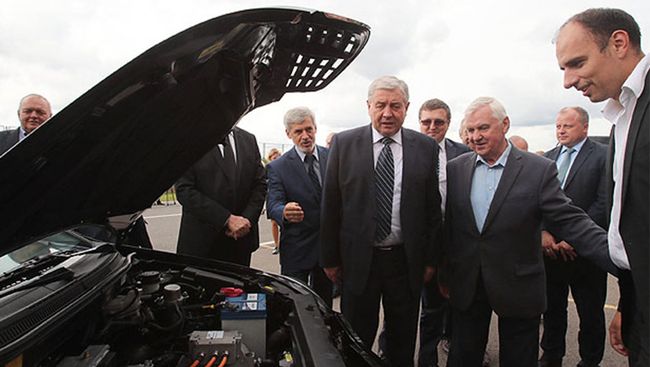 Презентация первого белорусского электромобиля в Минске Презентация первого белорусского электромобиля в Минске