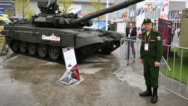 Танк Т-90А на международном военно-техническом форуме Армия-2017. 23 августа 2017 Танк Т-90А на международном военно-техническом форуме Армия-2017. 23 августа 2017