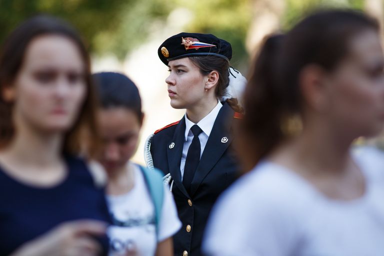 Девушки-кандидаты в курсанты Краснодарского высшего военного авиационного училища летчиков Девушки-кандидаты в курсанты Краснодарского высшего военного авиационного училища летчиков
