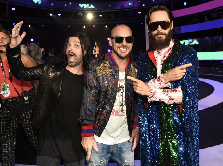 Томо Миличевич, Шеннон Лето и Джаред Лето на церемонии вручения MTV Video Music Awards - 2017. 27 августа 2017 Томо Миличевич, Шеннон Лето и Джаред Лето на церемонии вручения MTV Video Music Awards - 2017. 27 августа 2017