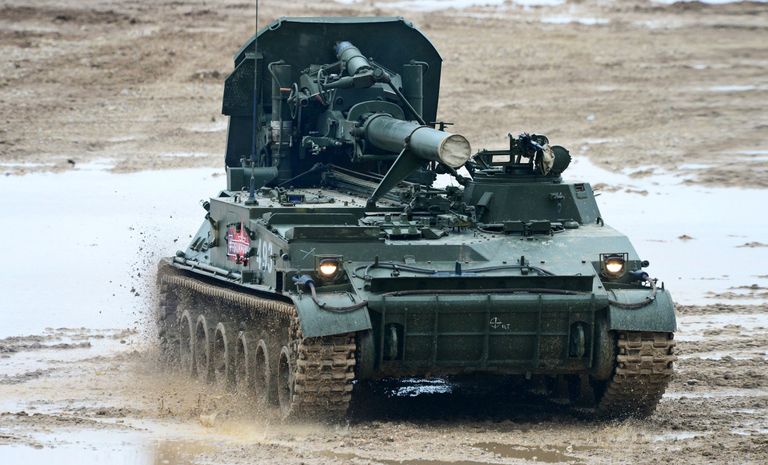 240-мм самоходный миномёт 2С4 Тюльпан
