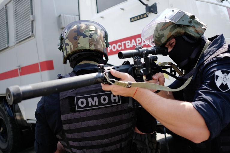 Сотрудники ОМОНа Сотрудники ОМОНа