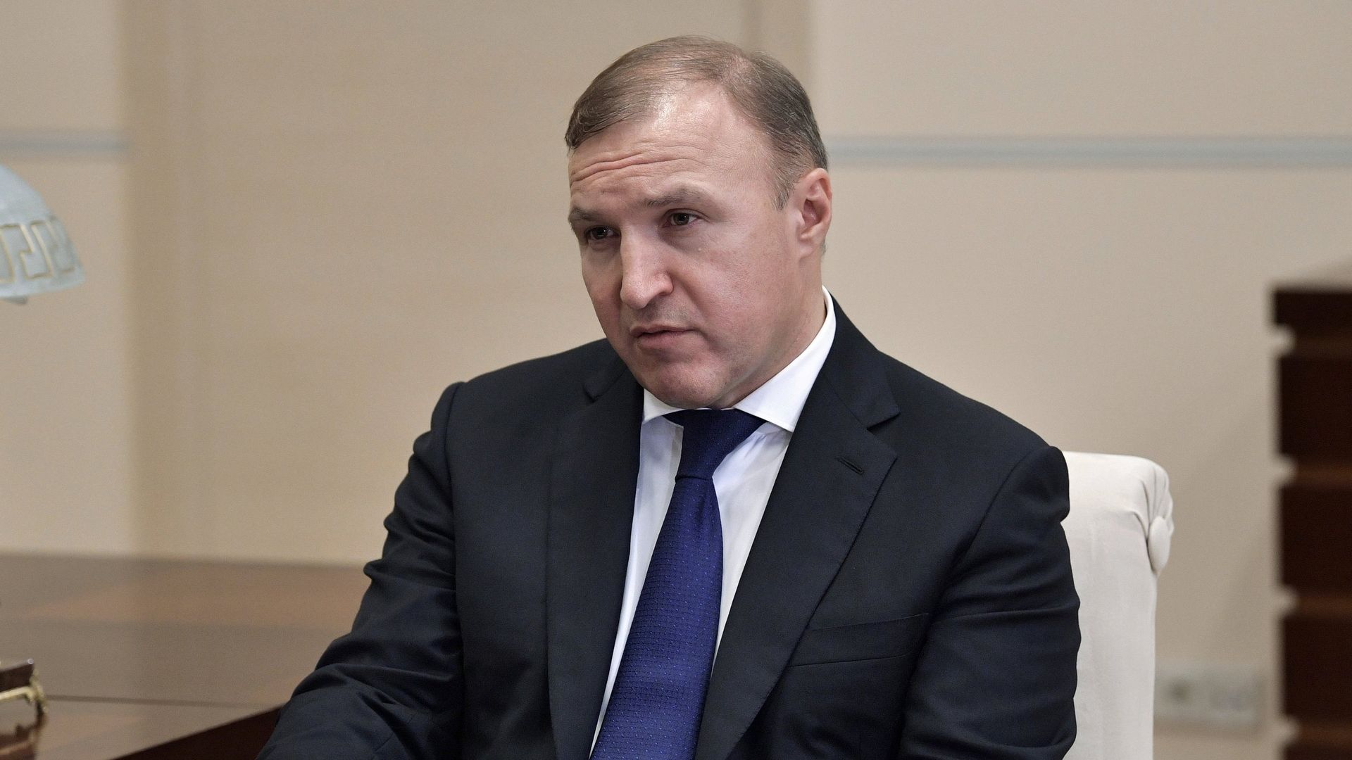 Временно исполняющий обязанности главы Республики Адыгея Мурат Кумпилов во время встречи с Владимиром Путиным. 30 августа 2017 - РИА Новости, 1920, 11.11.2022