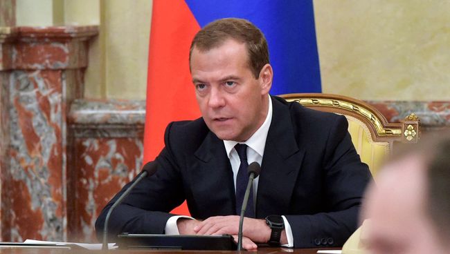 Дмитрий Медведев проводит совещание с членами кабинета министров РФ в Доме правительства РФ. 31 августа 2017 Дмитрий Медведев проводит совещание с членами кабинета министров РФ в Доме правительства РФ. 31 августа 2017