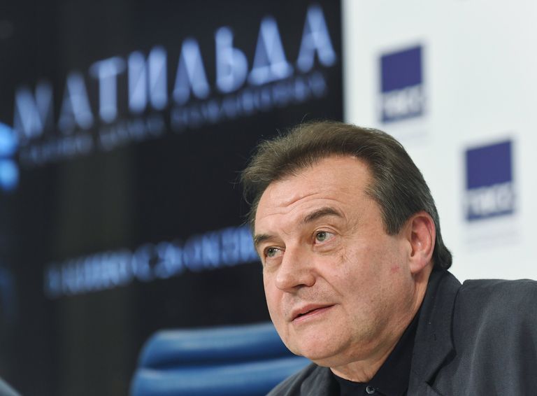 Руководитель студии Рок, режиссер Алексей Учитель на пресс-конференции создателей и актеров фильма Матильда Руководитель студии Рок, режиссер Алексей Учитель на пресс-конференции создателей и актеров фильма Матильда