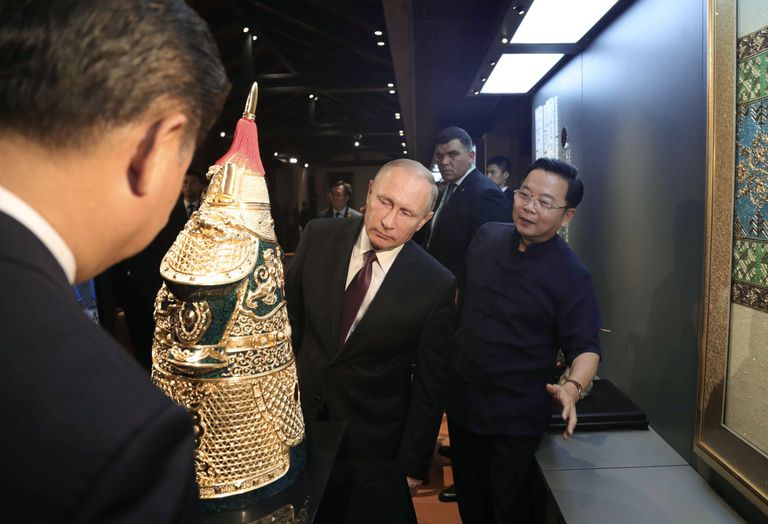 3 сентября 2017. Президент РФ Владимир Путин на выставке культурного наследия Китая в Сямэне 3 сентября 2017. Президент РФ Владимир Путин на выставке культурного наследия Китая в Сямэне
