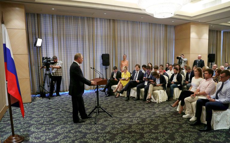 Президент РФ Владимир Путин во время пресс-конференции по итогам саммита лидеров БРИКС. 5 сентября 2017