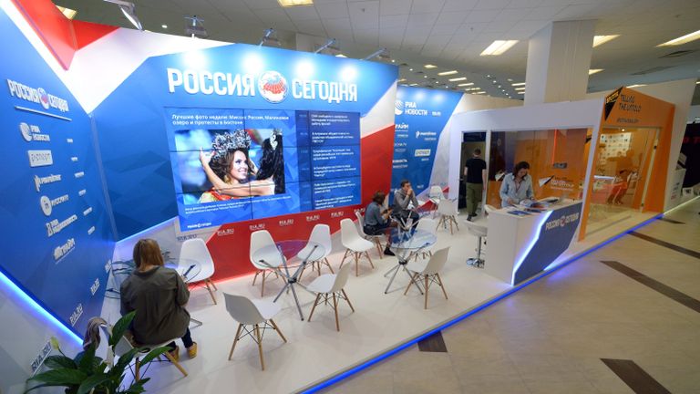 Стенд Международного мультимедийного пресс-центра МИА Россия сегодня на площадке Восточного экономического форума во Владивостоке Стенд Международного мультимедийного пресс-центра МИА Россия сегодня на площадке Восточного экономического форума во Владивостоке