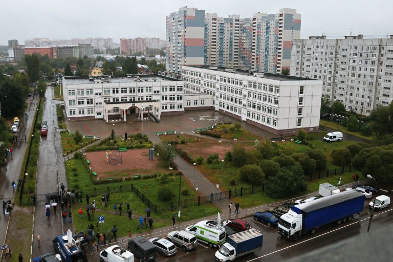 Здание школы №1 в Ивантеевке Московской области, где подросток открыл стрельбу. 5 сентября 2017