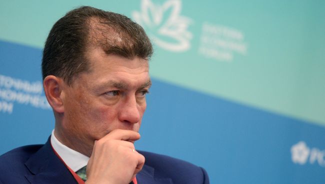 Министр труда и социальной защиты РФ Максим Топилин. Архивное фоторемя панельной сессии Дальневосточники: демографическое развитие, новое качество жизни, новые возможности на ВЭФ 2017. 6 сентября 2017 Министр труда и социальной защиты РФ Максим Топилин. Архивное фоторемя панельной сессии Дальневосточники: демографическое развитие, новое качество жизни, новые возможности на ВЭФ 2017. 6 сентября 2017