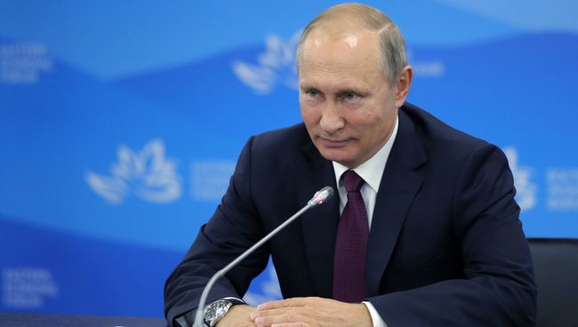 7 сентября 2017. Президент РФ Владимир Путин во время Восточного экономического форума во Владивостоке 7 сентября 2017. Президент РФ Владимир Путин во время Восточного экономического форума во Владивостоке