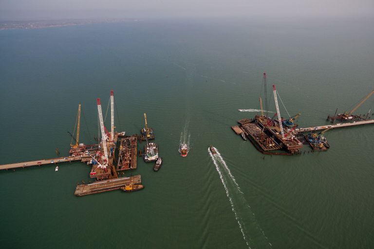 Строительство транспортного перехода через Керченский пролив в Азовском море. 13 марта 2017 Строительство транспортного перехода через Керченский пролив в Азовском море. 13 марта 2017