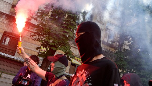 Украинские националисты. Архивное фото Украинские националисты. Архивное фото