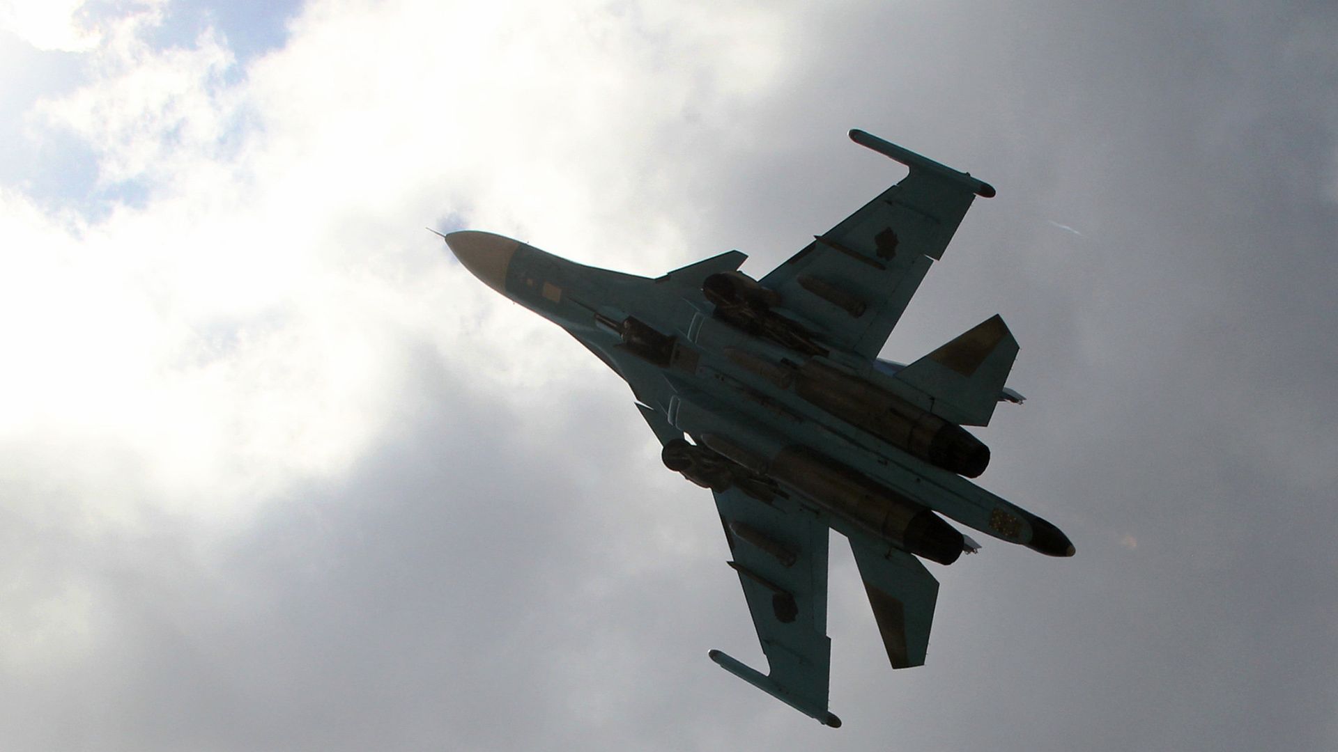 Российский истребитель-бомбардировщик Су-34 Российский истребитель-бомбардировщик Су-34 - РИА Новости, 1920, 27.08.2024