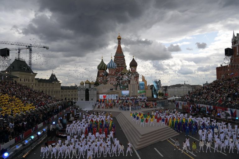 Артисты на церемонии открытия Дня города на Красной площади в Москве. 9 сентября 2017 Артисты на церемонии открытия Дня города на Красной площади в Москве. 9 сентября 2017