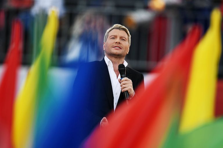 Певец Николай Басков выступает на церемонии открытия Дня города на Красной площади в Москве. 9 сентября 2017 Певец Николай Басков выступает на церемонии открытия Дня города на Красной площади в Москве. 9 сентября 2017