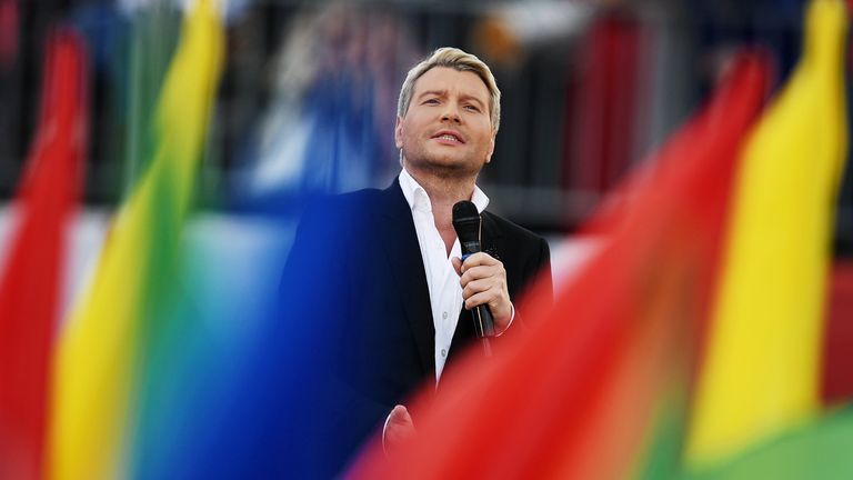 Певец Николай Басков выступает на церемонии открытия Дня города на Красной площади в Москве. 9 сентября 2017 Певец Николай Басков выступает на церемонии открытия Дня города на Красной площади в Москве. 9 сентября 2017