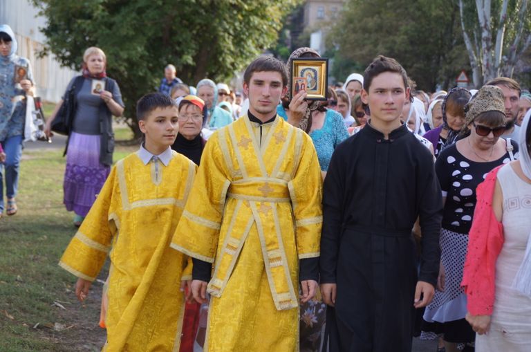 Торжественный Крестный ход за мир в честь Дня города и Дня памяти святого благоверного князя Александра Невского в Луганске. 10 сентября 2017 Торжественный Крестный ход за мир в честь Дня города и Дня памяти святого благоверного князя Александра Невского в Луганске. 10 сентября 2017
