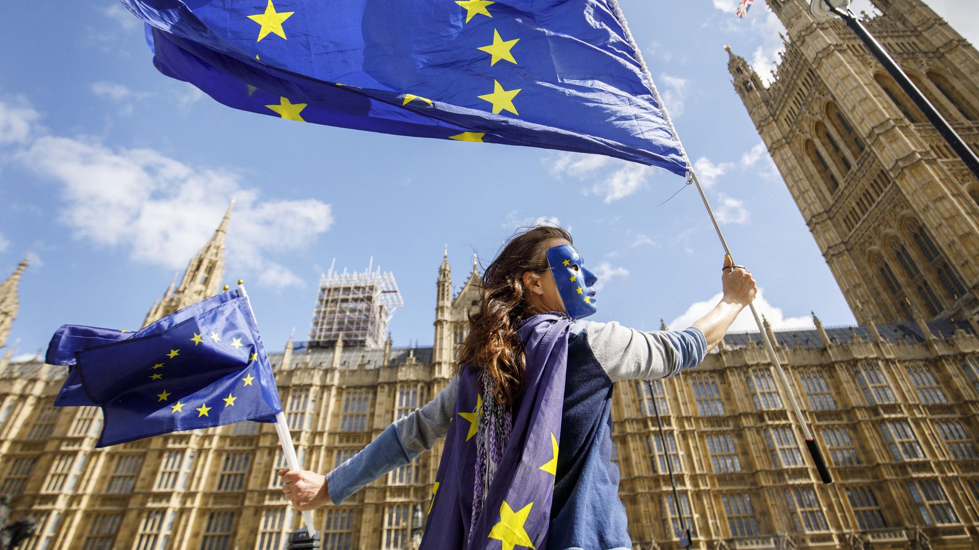 Акция протеста против прекращения членства Великобритании в ЕС у здания парламента в Лондоне Акция протеста против прекращения членства Великобритании в ЕС у здания парламента в Лондоне - РИА Новости, 1920, 24.07.2020