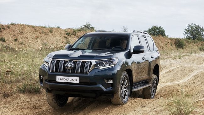 Автомобиль Toyota Land Cruiser Prado