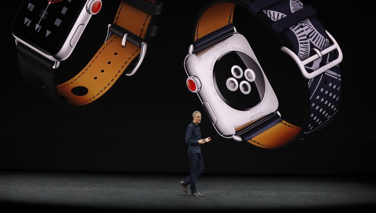 Главный операционный директор Apple Джефф Уильямс на презентации новых продуктов Apple Главный операционный директор Apple Джефф Уильямс на презентации новых продуктов Apple