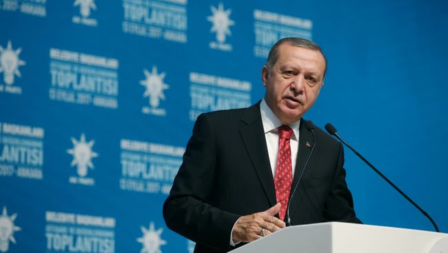 Президент Турции Тайип Эрдоган во время выступления перед мэрами турецких городов в Анкаре Президент Турции Тайип Эрдоган во время выступления перед мэрами турецких городов в Анкаре