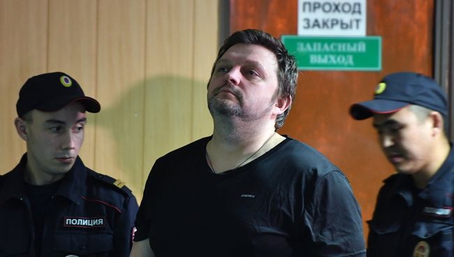 Экс-губернатор Кировской области Никита Белых в Пресненском суде Москвы. 13 сентября 2017 Экс-губернатор Кировской области Никита Белых в Пресненском суде Москвы. 13 сентября 2017