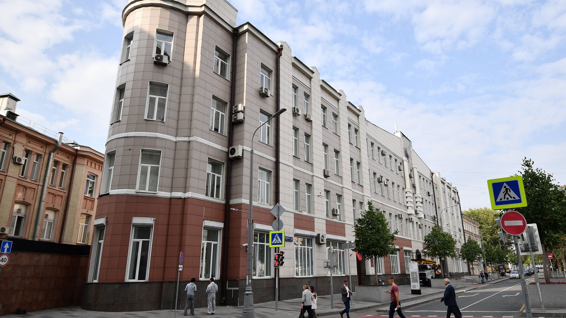 Здание Министерства здравоохранения РФ в Рахмановском переулке Здание Министерства здравоохранения РФ в Рахмановском переулке - РИА Новости, 1920, 01.08.2026