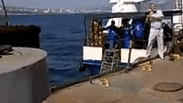 Со дна Черного моря в Новороссийске подняли капсулу времени из 1967 года Со дна Черного моря в Новороссийске подняли капсулу времени из 1967 года