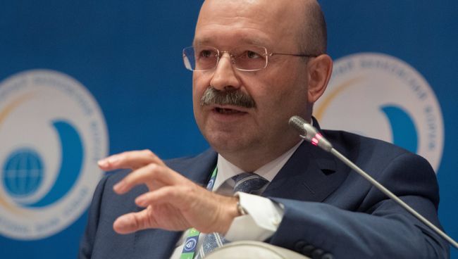 Президент, председатель правления банка ВТБ 24 Михаил Задорнов на XV Международном банковском форуме Банки России – XXI век в Сочи. 14 сентября 2017