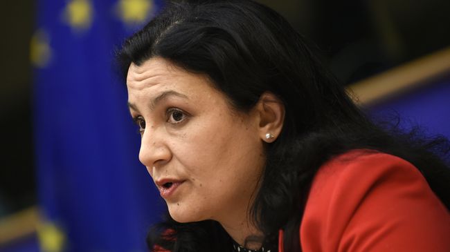 Вице-премьер-министр Украины по вопросам европейской и евроатлантической интеграции Иванна Климпуш-Цинцадзе Вице-премьер-министр Украины по вопросам европейской и евроатлантической интеграции Иванна Климпуш-Цинцадзе